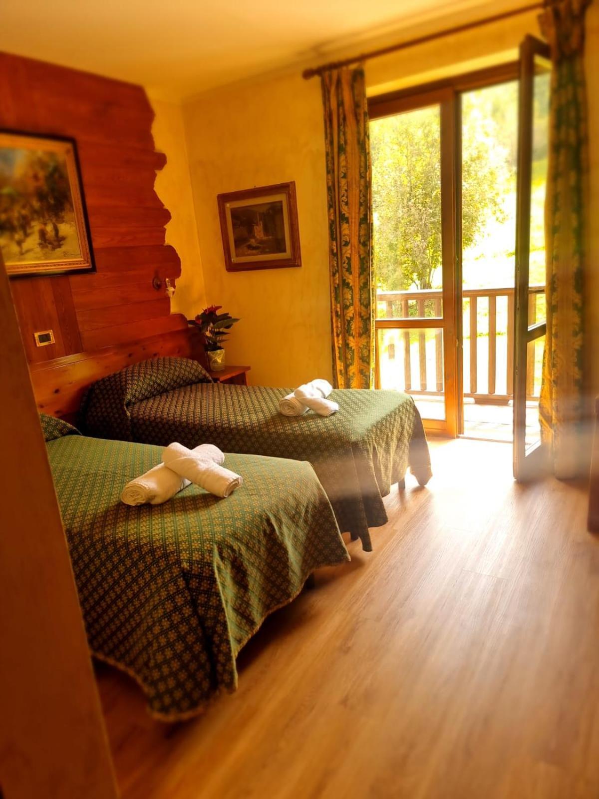 Park Hotel Gran Bosco Sauze D'Oulx Ngoại thất bức ảnh