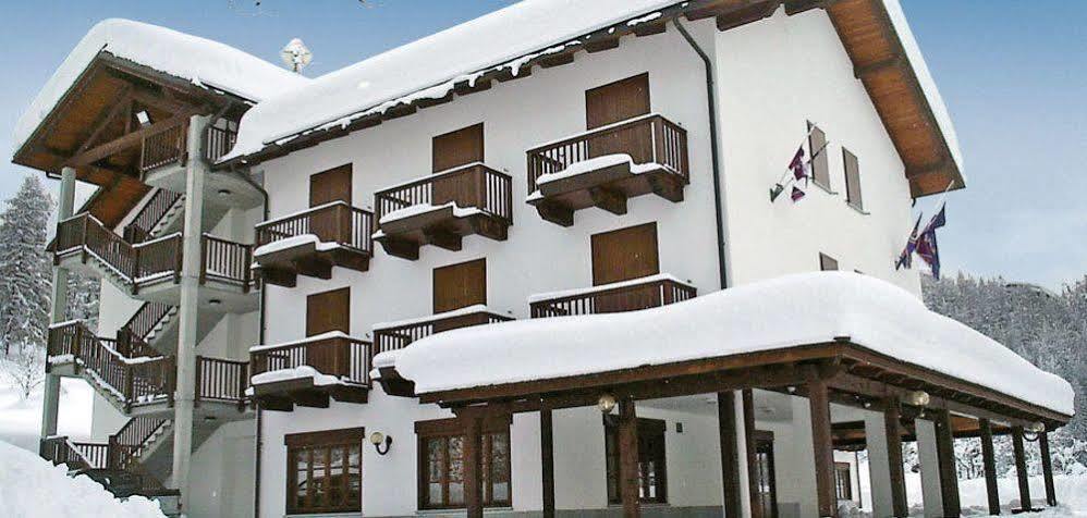 Park Hotel Gran Bosco Sauze D'Oulx Ngoại thất bức ảnh